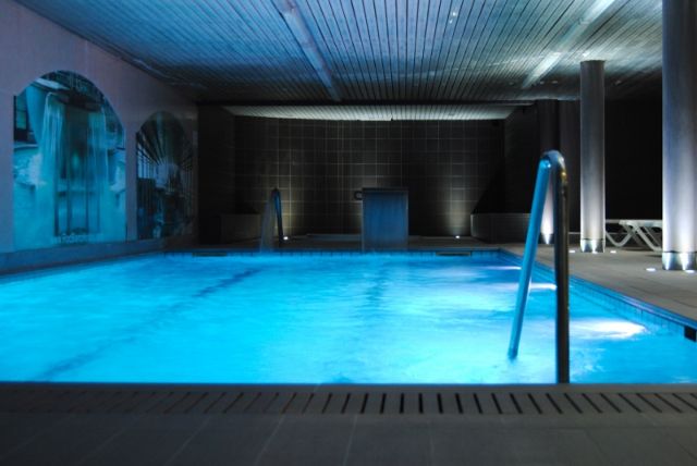 Relax en couple : Hôtel 1 nuit pdj + massage Duo + Spa thermal