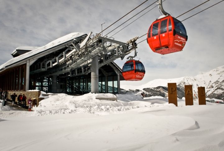 Station Ski Andorra Pal Arinsal - Telecabine depuis La Massana