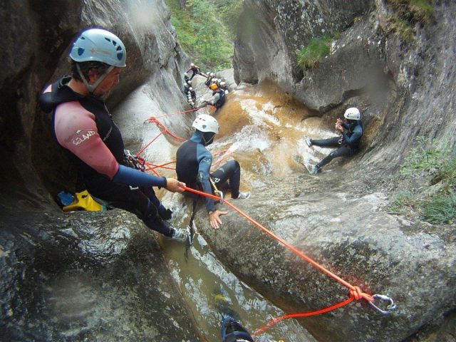 Canyoning avec guide exclusif - Pyrénées
