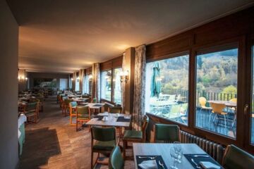 Htel El Pradet - Restaurant repas menu du jour demi pension et pension complte