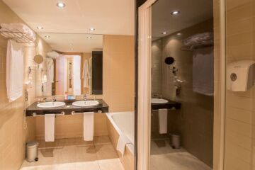 Htel Centric Andorra  - Salle de bain vue 1