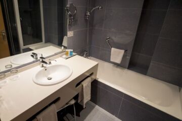Salle de bain vue 3 Chambre Double Twin - Hotel Font Argent Pas de la Casa