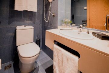 Salle de bain vue 2 Chambre individuelle - Htel Font d'Argent Pas de la Case Andorre