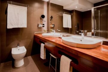 Salle de bain vue 1 - Chambre Premium - Hotel Spa Andorre Pas de la Case Font Argent